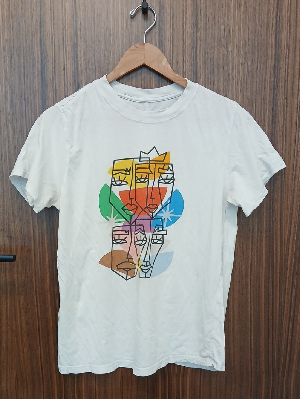 LULULEMON Face Art T-Shirt SZ L
